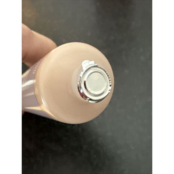 Revlon Illuminance Serum Tint SPF 15 #201 Creamy Natural 0.94 Fl Oz Ea. - NIB - Picture 4 of 5